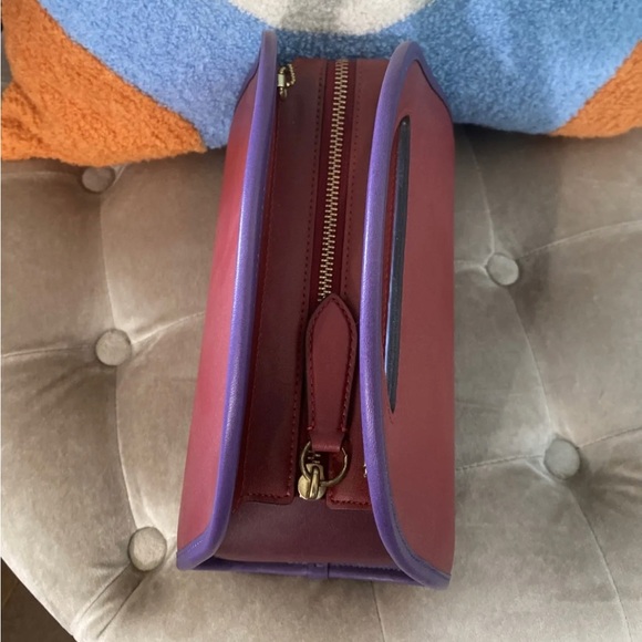 Coach Done Handbag $395 SOLD OUT - Picture 3 of 9